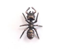 Carpenter Ant Lapel Pin - Bronze
