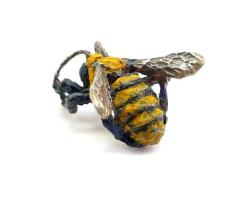 Honey Bee Lapel Pin - Bronze