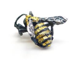 Honey Bee Lapel Pin - Silver/Gold